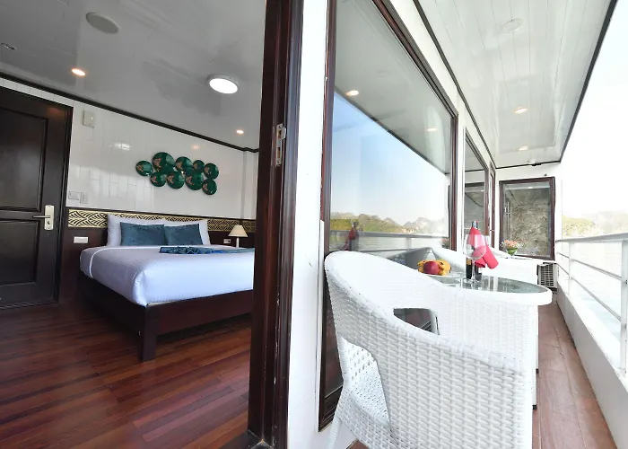 Sapphire Cruise Ha Long