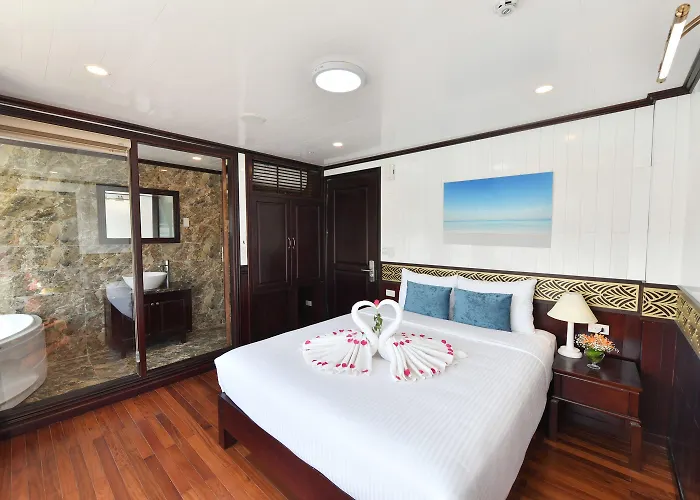 Sapphire Cruise 4* Ha Long