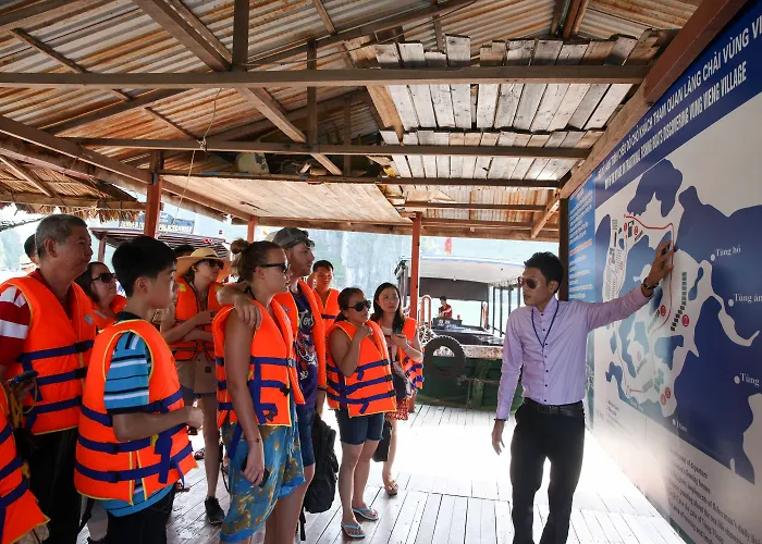 Khách sạn Sapphire Cruise 4*