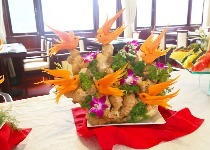 Khách sạn Sapphire Cruise 4*
