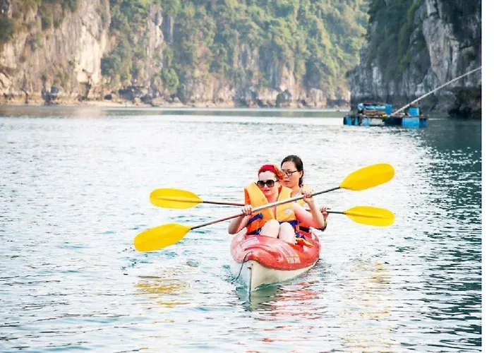 Sapphire Cruise Khách sạn 4*